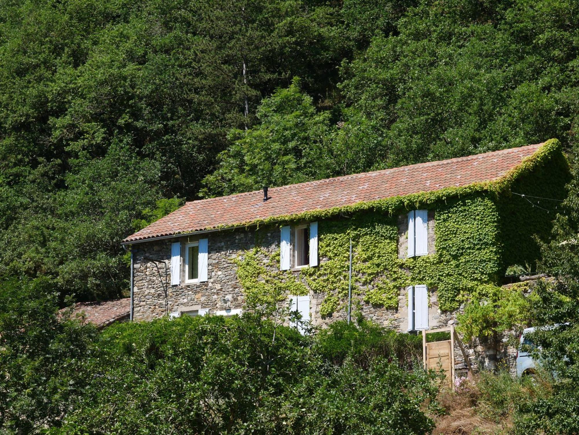 Les Jardins De Lumiere Bed & Breakfast Brusque Exterior photo